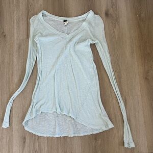 We The Free soft pale blue V-neck long sleeve top